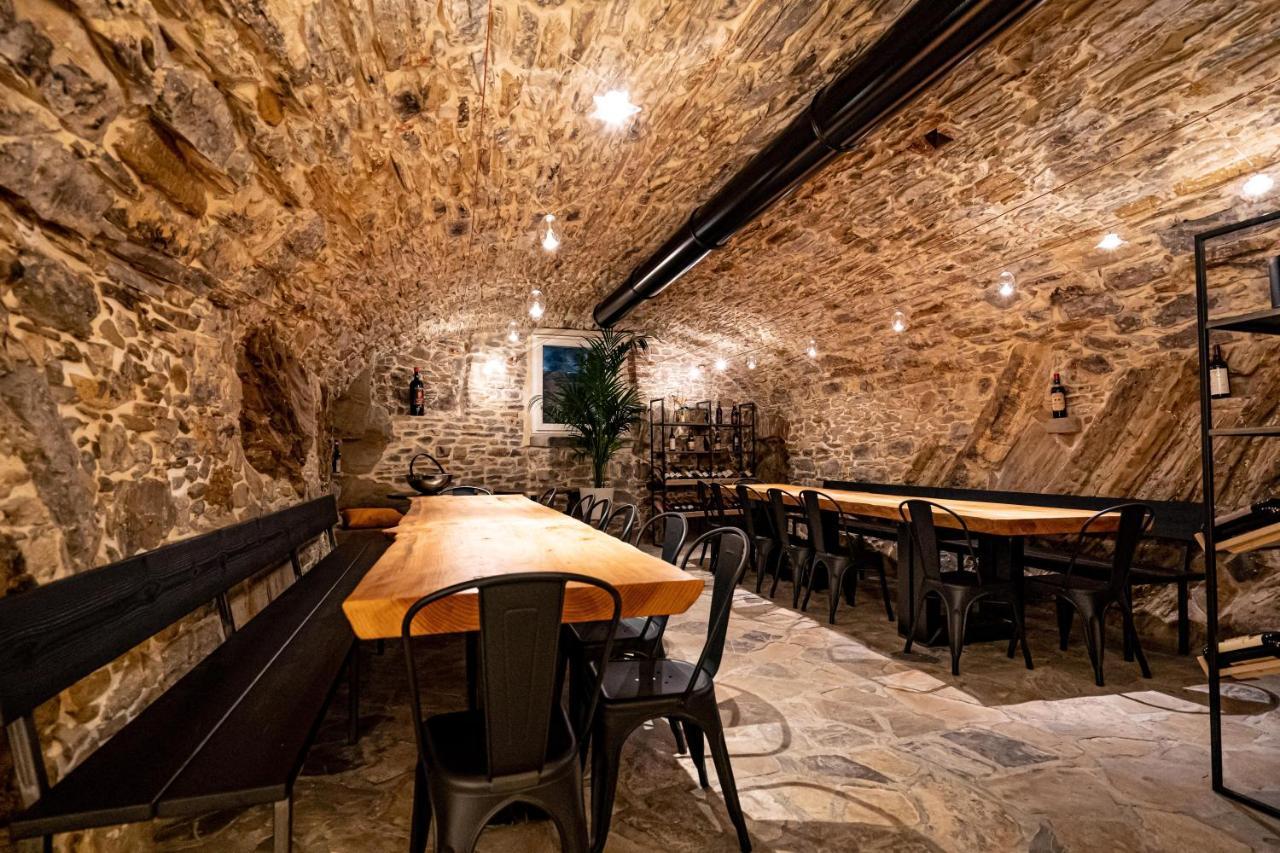 Locanda Moderna Carlambroeus Montevecchia Exterior foto